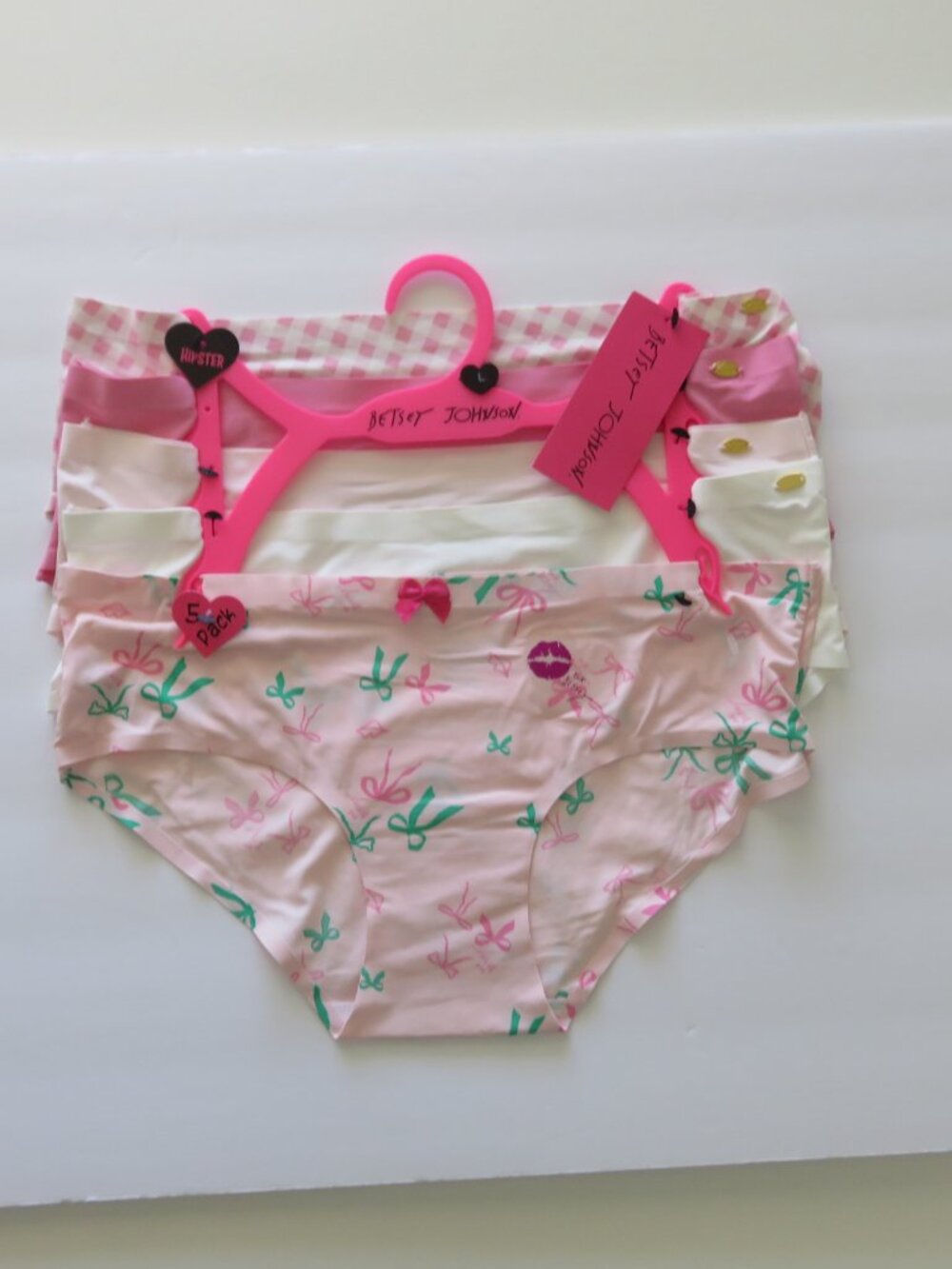 (#142) Betsey Johnson 5-pack Hipster Panties Underwear